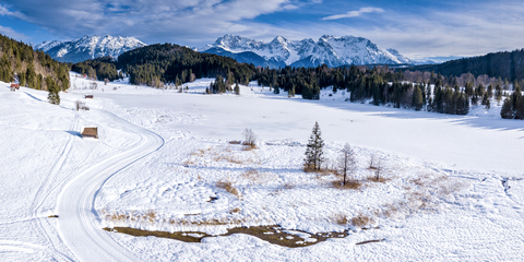 Germany, Bavaria, Upper Bavaria, Garmisch-Partenkirchen, Werdenfelser Land, Geroldsee in winter stock photo
