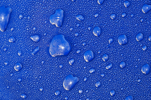 Water drops on blue car - SIEF07745