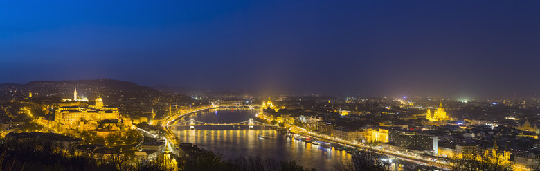 Hungary, Budapest, Buda and Pest at night - FOF09912