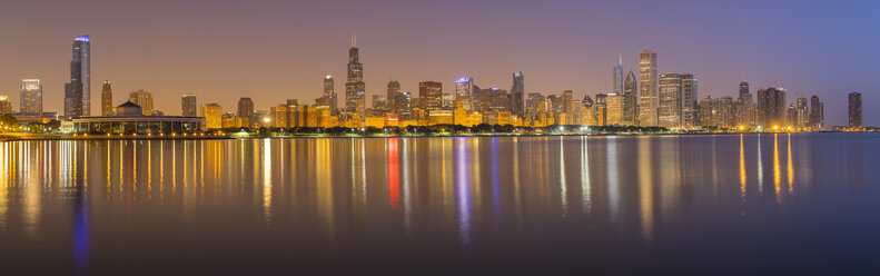 USA, Illinois, Chicago, panoramic view at night - FOF09937