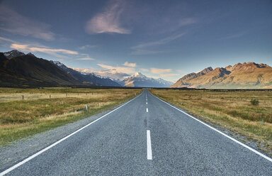 New Zealand, South Island, Mount Cook National Park, Tasman Valley Road - MRF01777