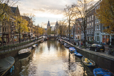 Niederlande, Holland, Amsterdam, Altstadt, Gracht - TAMF00920