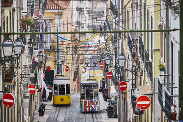 Portugal, Lissabon, Bica, Elevador da Bica - MRF01865