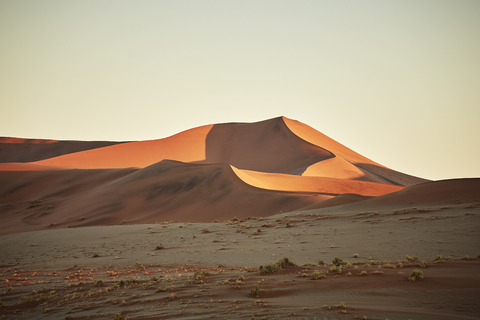 Afrika, Namibia, Namib-Naukluft-Nationalpark, Namib-Wüste, Wüstendünen, lizenzfreies Stockfoto