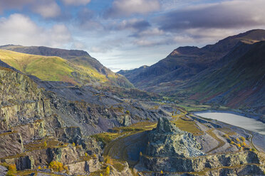 Zerklüftete Aussicht, Llanberis Pass von Dinorwic, Snowdonia Wales - CAIF04155