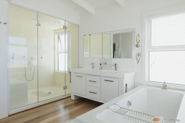 White modern bathroom home showcase interior - HOXF00967