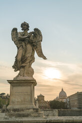 Italien, Latium, Rom, Engel am Ponte Sant'Angelo - TAMF00944