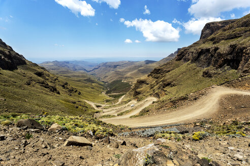 Africa, South Africa, KwaZulu-Natal, Underberg, Sani Pass - FPF00150