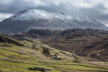 Landschaft und Bergblick, Schottland - CAIF07512