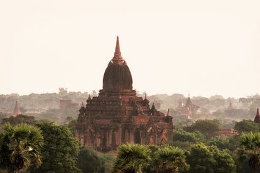 Htilominlo Temple against clear sky - CAVF01412