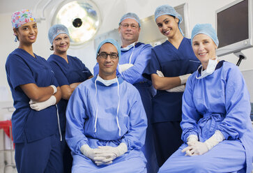 Group portrait of surgeons in hospital - CAIF08437