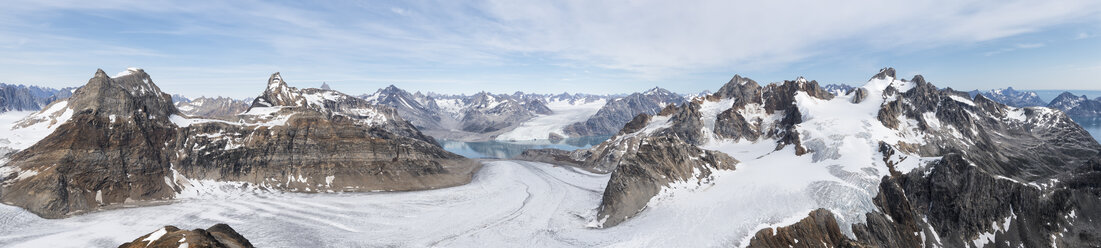 Grönland, Sermersooq, Kulusuk, Schweizerland Alpen, Gebirgspanorama - ALRF00967