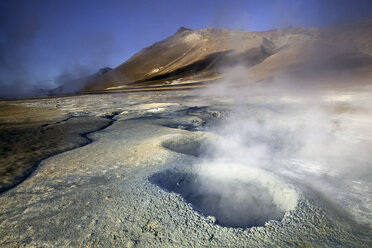 Geothermische Dampfschlote, Namaskard, Myvatn, Island - CAIF12261