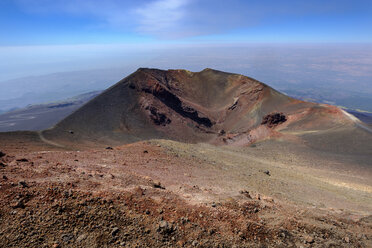 Italy, Sicily, Mount Etna, volcanic crater, lava fields - LBF01855