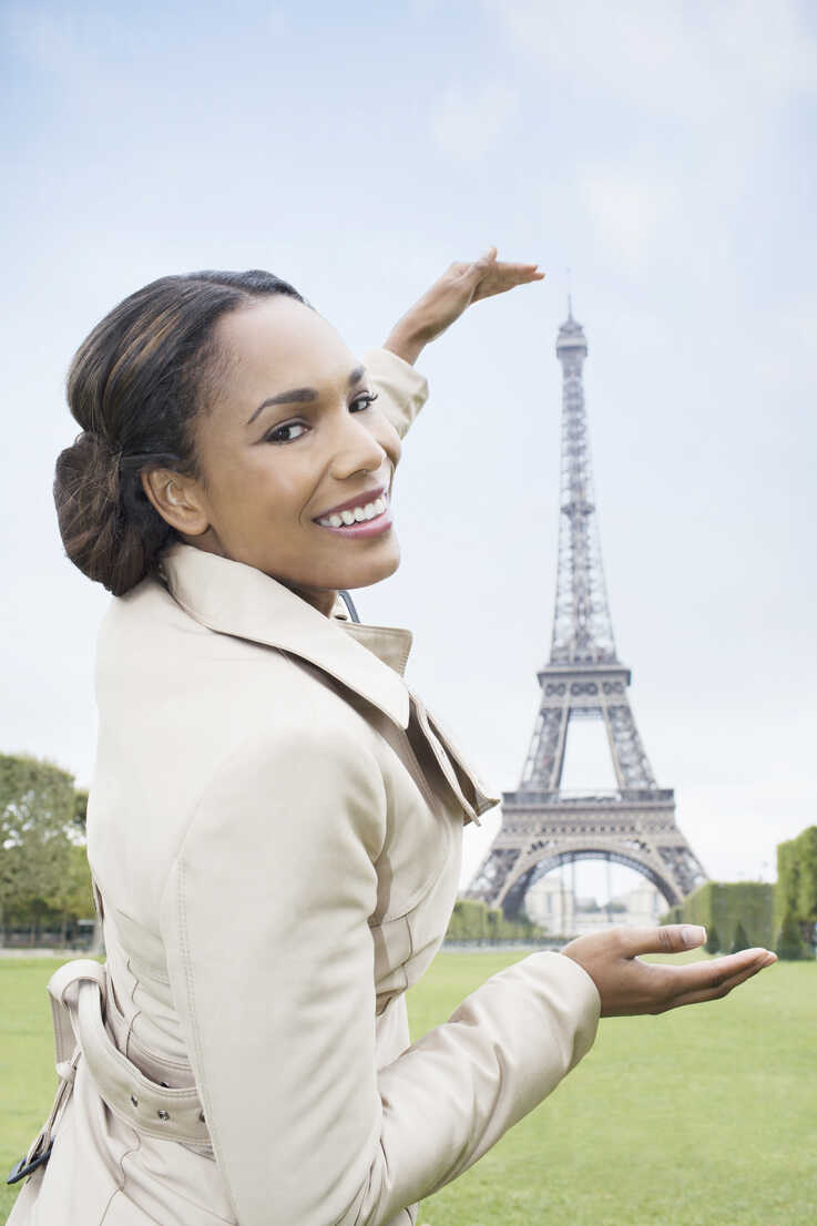Stunning French Lady Poses Near The Iconic Eiffel Tower In Paris Photo  Background And Picture For Free Download - Pngtree