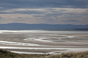 Beach at low tide - CAIF18074