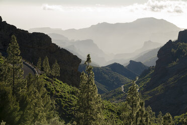 Spanien, Kanarische Inseln, Gran Canaria, Blick vom Roque Nublo - STCF00425