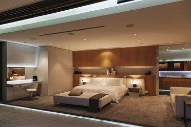 Bedroom in modern house - CAIF19053