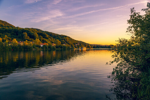 Austria, Lower Austria, St. Andrae-Woerdern, Greifenstein and Danube river at sunset - AIF00452