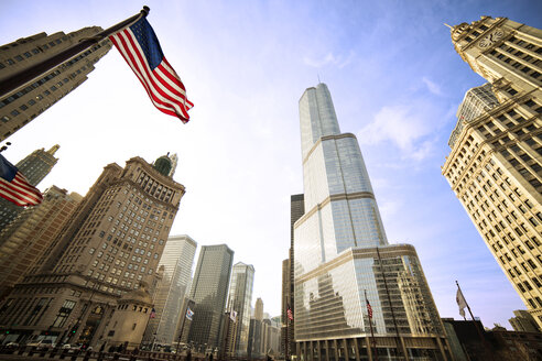 Niedrige Ansicht des Trump International Hotel and Tower gegen den Himmel - CAVF18469