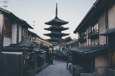 Alley amidst houses leading towards Yasaka pagoda - CAVF21177