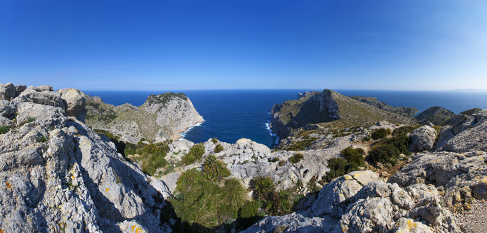 Spanien, Balearische Inseln, Mallorca, Panoramablick auf das Cap de Formentor - WWF04209
