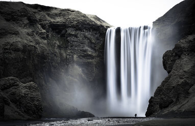 Iceland, Skogafoss Waterfall - STCF00514