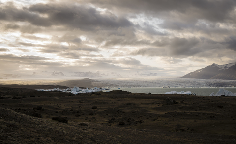 Iceland, South of Iceland, Bay of Joekulsarlon glacier lake stock photo