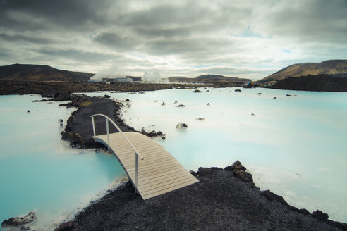 Island, Blaue Lagune, Brücke - STCF00547