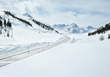 Austria, Tyrol, Sellrain Valley, Kuehtai, mountain road in winter - CVF00317