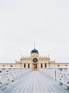 Wooden pier leading to bathhouse - FOLF00557