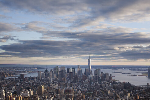 Blick von oben auf die Innenstadt von New York City - FOLF00725