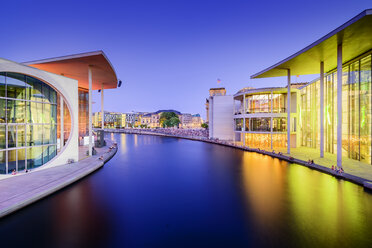 Illuminated buildings by Spree River at dusk - FOLF00945