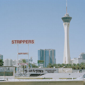 Werbeschilder am Las Vegas Boulevard - FOLF01065