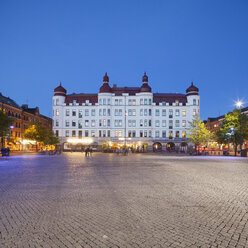 Mollevang square in Malmo at dusk - FOLF01742