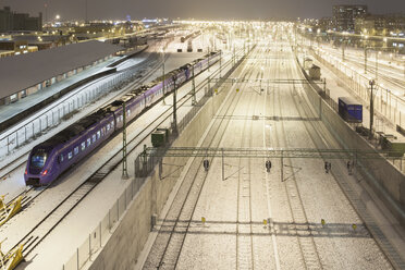 Bahnhof bei Nacht - FOLF01794