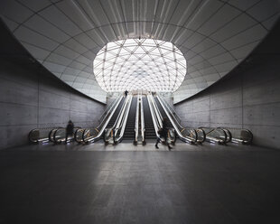 Rolltreppen im Bahnhof - FOLF01796