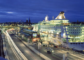 Illuminated ferry at ferry terminal - FOLF01977