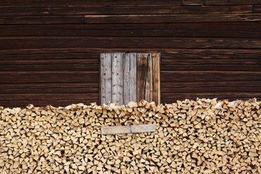 Pile of firewood - FOLF01993