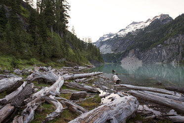 Scenic view of Blanca Lake and mountains against clear sky - CAVF30061