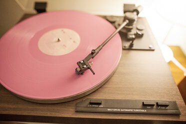 Pink Heart-Shaped Record - Vinyl Record - ApolloBox