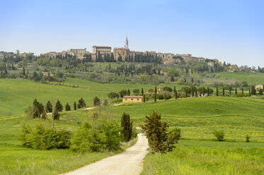 Country road leading to town - FOLF02400