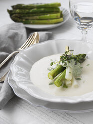 Spargelsuppe mit Kräutern - FOLF02859