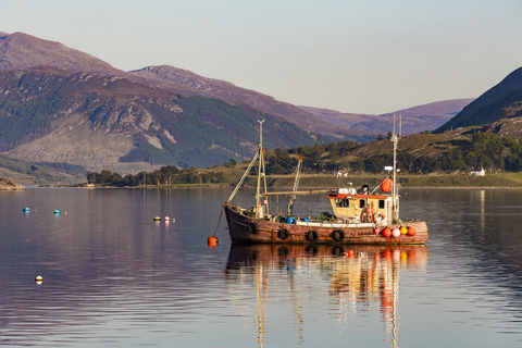 Vereinigtes Königreich, Schottland, Highland, Ullapool, Loch Broom, Fischerboot, lizenzfreies Stockfoto