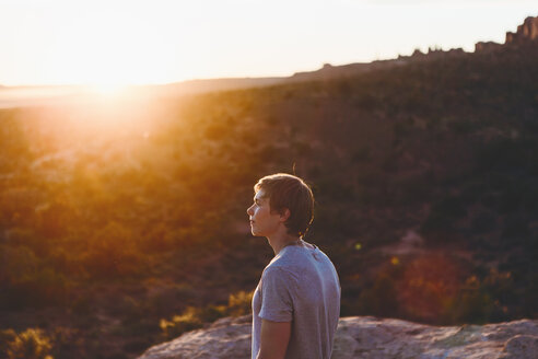 Man looking at view in Arches National Park - FOLF03616