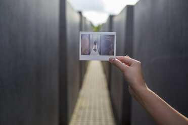 Polaroid photograph in front of Holocaust Memorial - FOLF03668