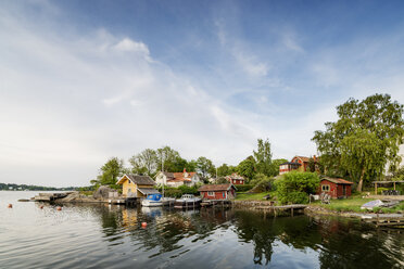 Kleinstadt Vaxholm im Stockholmer Schärengarten - FOLF03757