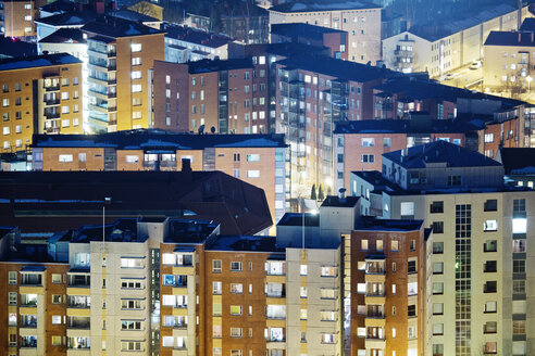 Wohnblocks in Lahti bei Nacht - FOLF03840