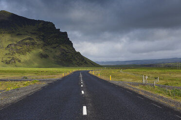 Rural road in Iceland - FOLF04701