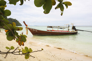 Boat on shore of beach in Ko Lanta, Thailand - FOLF04830